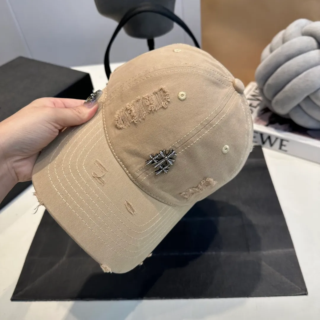 P50 Chrome Hearts 💓Early spring Korean style fashion retro distressed hole hat worn design versatile baseball cap peaked cap